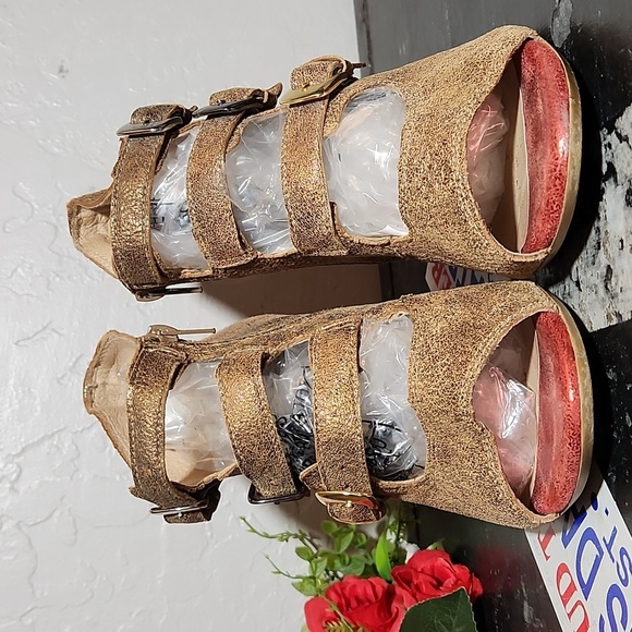 UNITY IN DIVERSITY Buttercup Gold Red Metallic Foil 39 - Picture 6 of 12